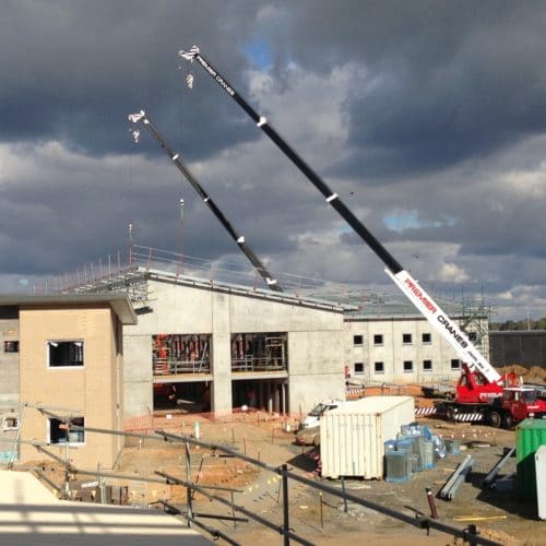 Dealing with Dangerous Weather when using Mobile Cranes